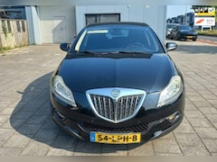 Lancia Delta - 1.4-16V Oro, airco, navigatie, cruise Controle, aluminium velgen