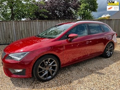 Seat Leon ST - FR 1.4 TSI ACT FR Dynamic 150PK Panorama & Navigatie