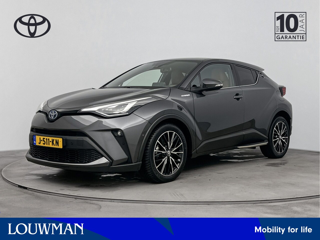 Toyota C-HR - 1.8 Hybrid Executive | Navigatie | Parkeersensoren V+A | Stoelverwarming | Lederen Bekledi - AutoWereld.nl