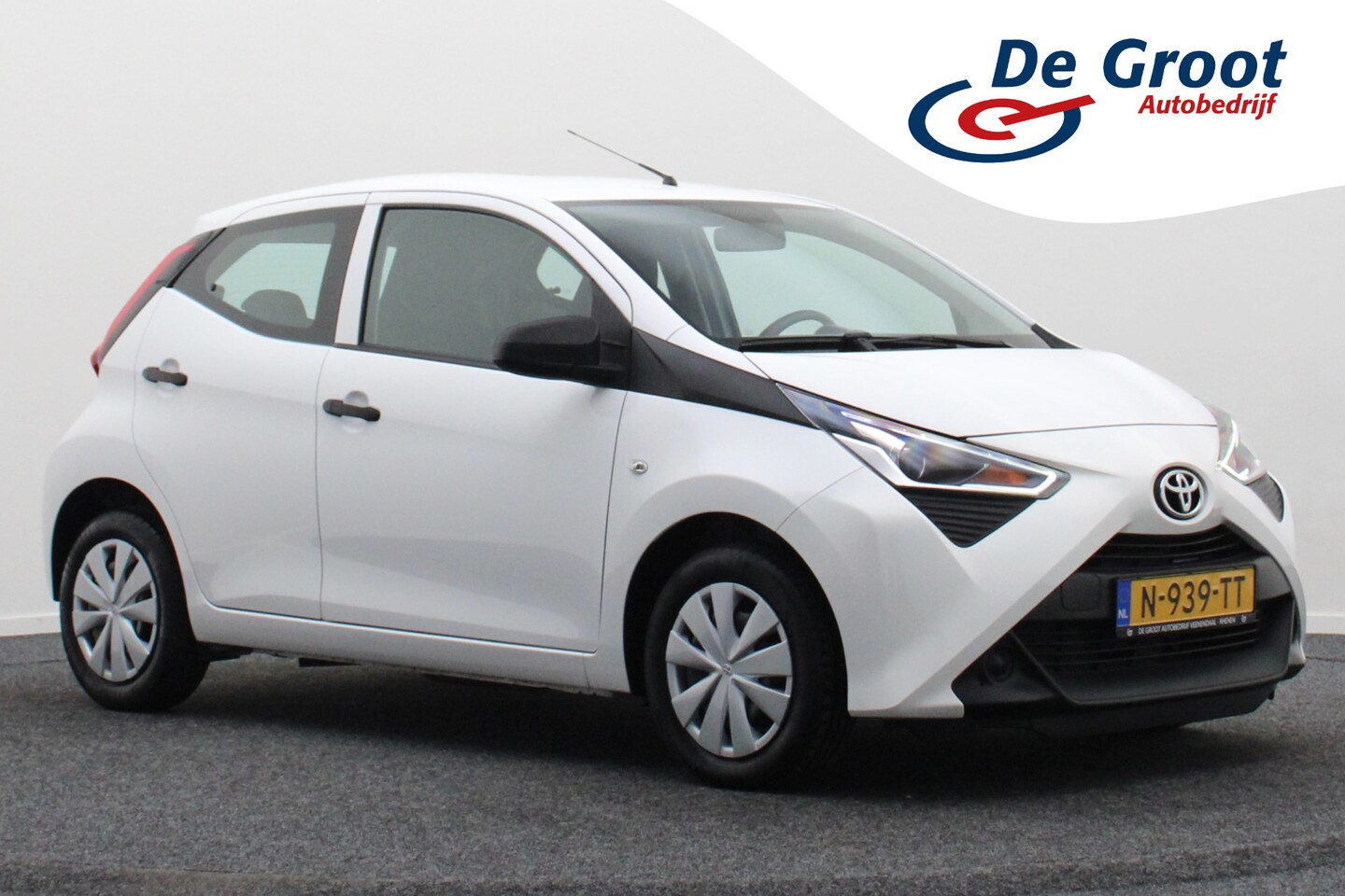 Toyota Aygo - 1.0 VVT-i x-fun 1.0 VVT-i x-fun 5-Deurs, Airco, Cruise, Bluetooth, Elektrische Ramen, DAB, Xenon - AutoWereld.nl