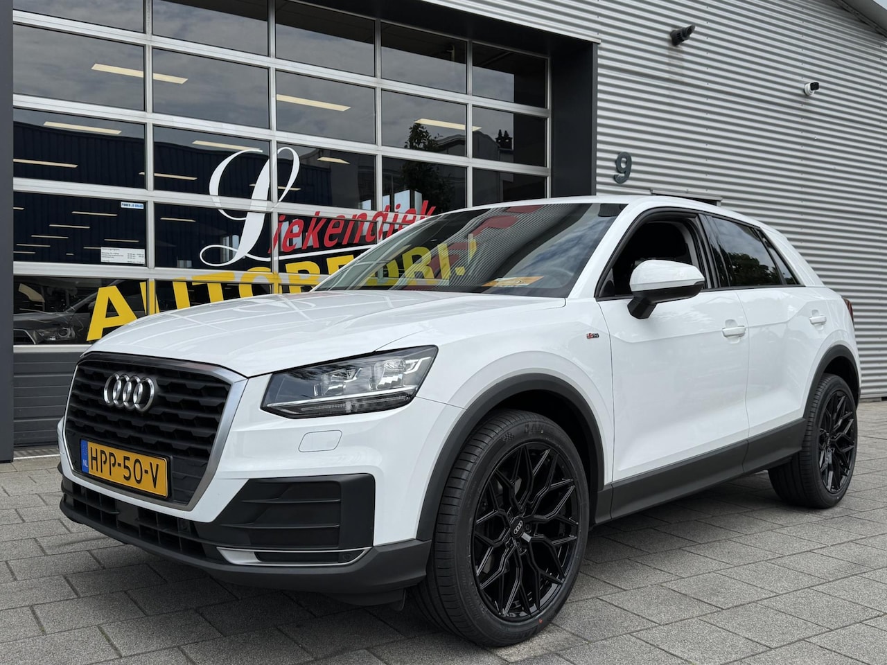 Audi Q2 - 30 TFSi Design - Navigatie I Airco I PDC I 19 inch Sport velgen I Dealer onderhouden - AutoWereld.nl