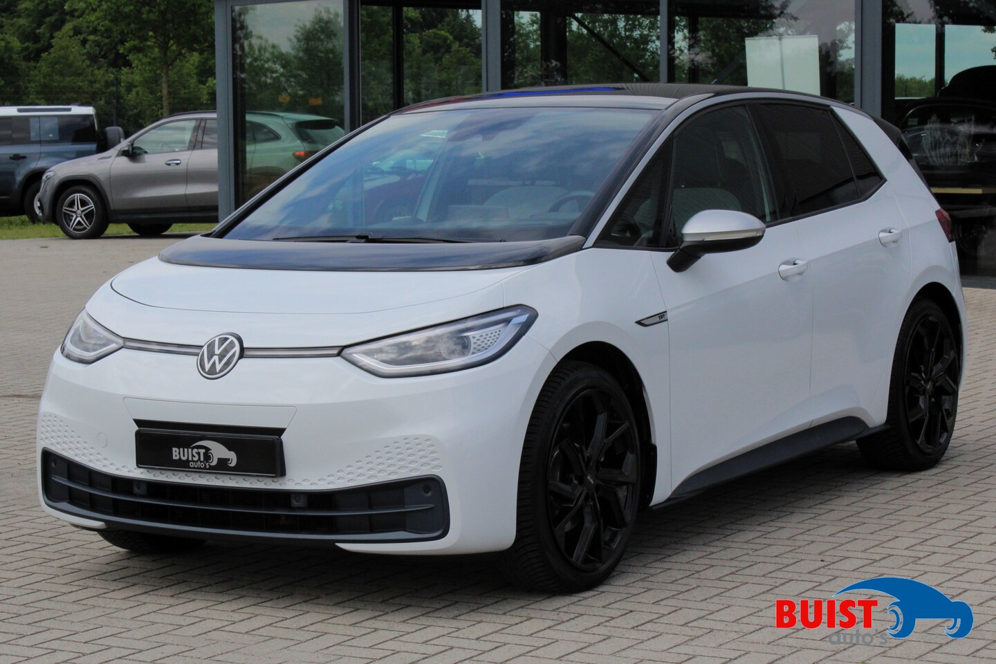 Volkswagen ID.3 - First Max 58 kWh PANO HUD IQ LED TILHAAK - AutoWereld.nl