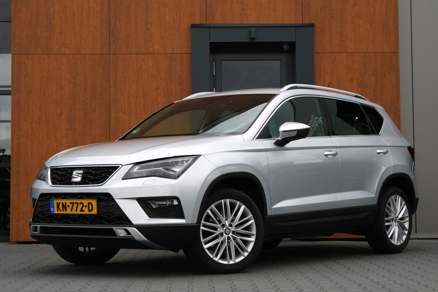 Seat Ateca - 1.4EcoTSI Xcellence | Camera | Trekhaak | Stoelverwarming - AutoWereld.nl