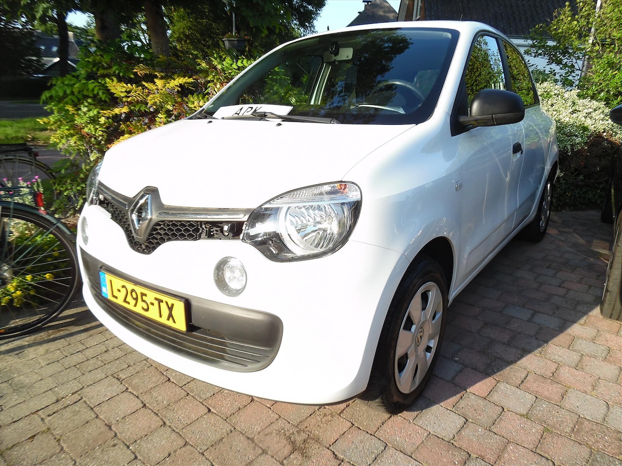 Renault Twingo - 1.0 SCe 70pk S&S - AutoWereld.nl