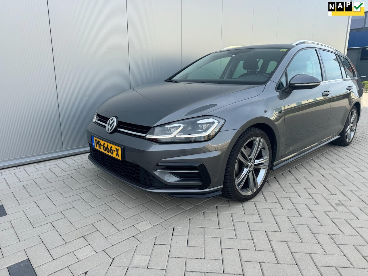 Volkswagen Golf Variant - 1.5 TSI Highline 1.5 TSI Highline - AutoWereld.nl