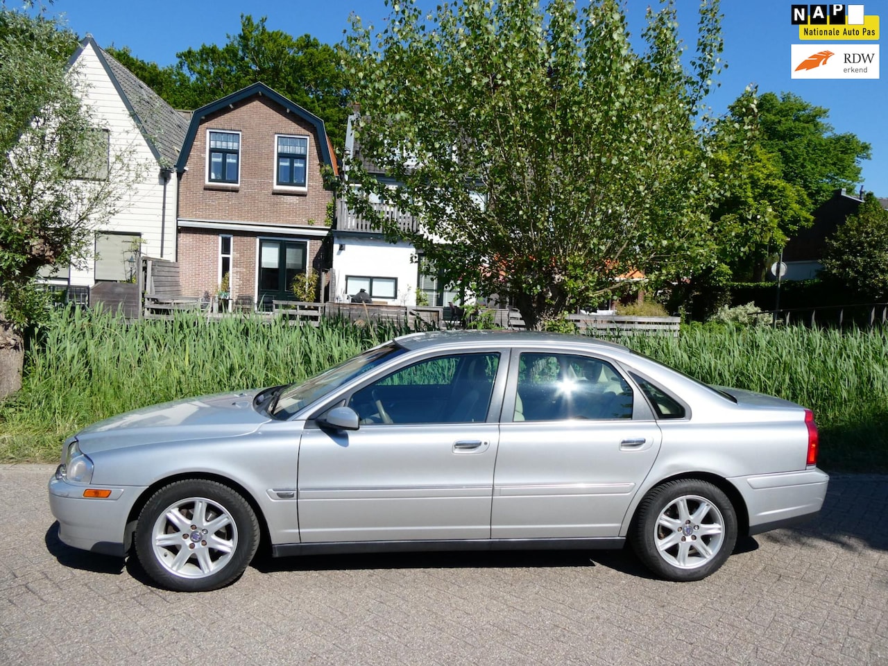 Volvo S80 - 2.4D 5-Cilinder 131pk Leder Clima Trekhaak 1800kg. Youngtimer - AutoWereld.nl