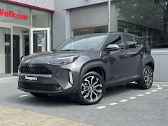 Toyota Yaris Cross - 1.5 Hybrid 130 Style Edition 2025 Parkeersensoren V+A, Dodehoeksensor, Navigatie , All-in
