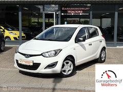 Hyundai i20 - 1.2i Business Edition airco 5drs nieuwe apk