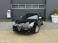 Alfa Romeo Giulietta - 1.4 T Limited Business Executive, Automaat, 5 deurs, 170 pk, Apk 05.2026