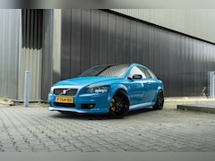 Volvo C30 - 2.5 T5 Momentum Volvo C30 T5 Kinetic