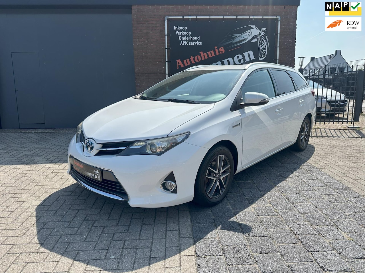 Toyota Auris Touring Sports - 1.8 Hybrid Dynamic 1.8 Hybrid Dynamic - AutoWereld.nl