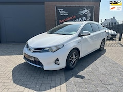 Toyota Auris Touring Sports - 1.8 Hybrid Dynamic