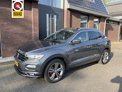 Volkswagen T-Roc - 1.5 TSI Sport Business R -LINE | PANO DAK | VIRTUAL DASHBOARD | ADAPTIVE CRUISE CONTROL |