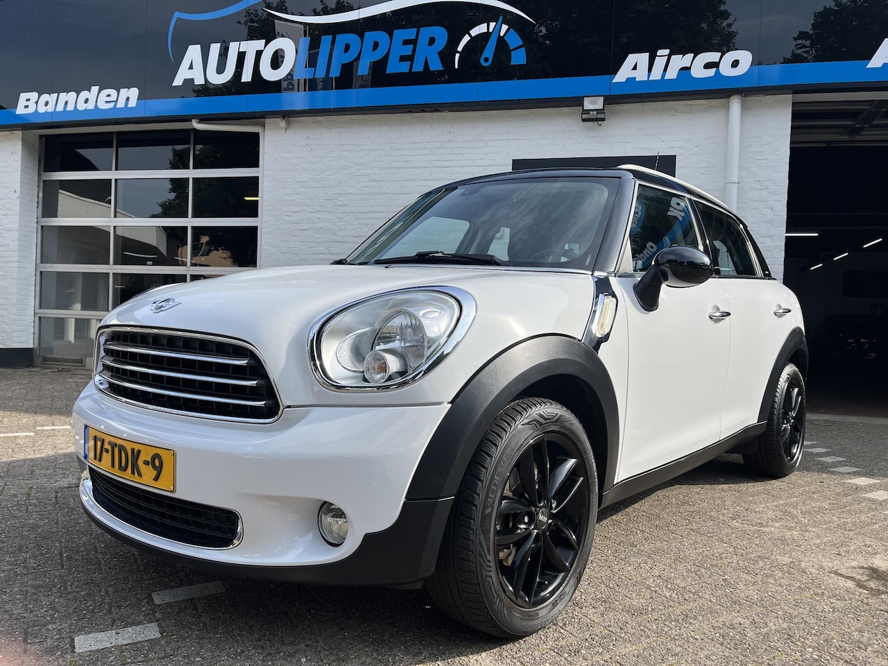 MINI Countryman - Mini 1.6 Cooper Chili /5 Drs/Nieuwe apk bij aflevering/All season banden - AutoWereld.nl