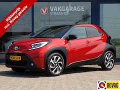Toyota Aygo X - 1.0 VVT-i S-CVT Pulse, Automaat / Carplay + Android Auto / Stoelverwarming / Adaptive Crui