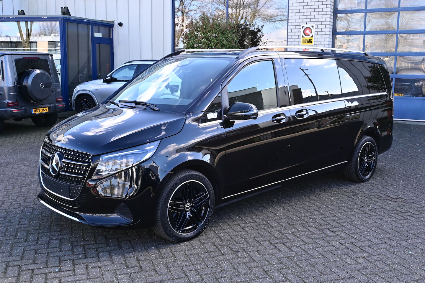 Mercedes-Benz V-klasse - 300d L3 Avantgarde Grijs kenteken - AutoWereld.nl