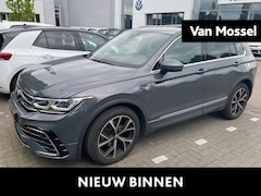Volkswagen Tiguan - 1.5 TSI R-Line 150 PK | Automaat | Panorama Schuif/Kanteldak | Digital Cockpit | Stoelverw