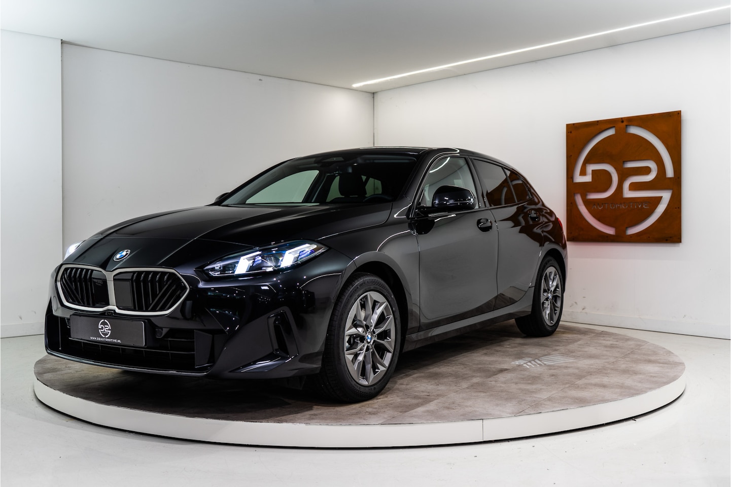 BMW 1-serie - 120 Sport Premium 157PK | NIEUW 2025 PER DIRECT BESCHIKBAAR | Laser | Carplay | Comfort | - AutoWereld.nl