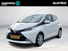 Toyota Aygo - 1.0 VVT-i x-play | Airco | Parkeercamera | Rijklaarprijs incl. garantie |