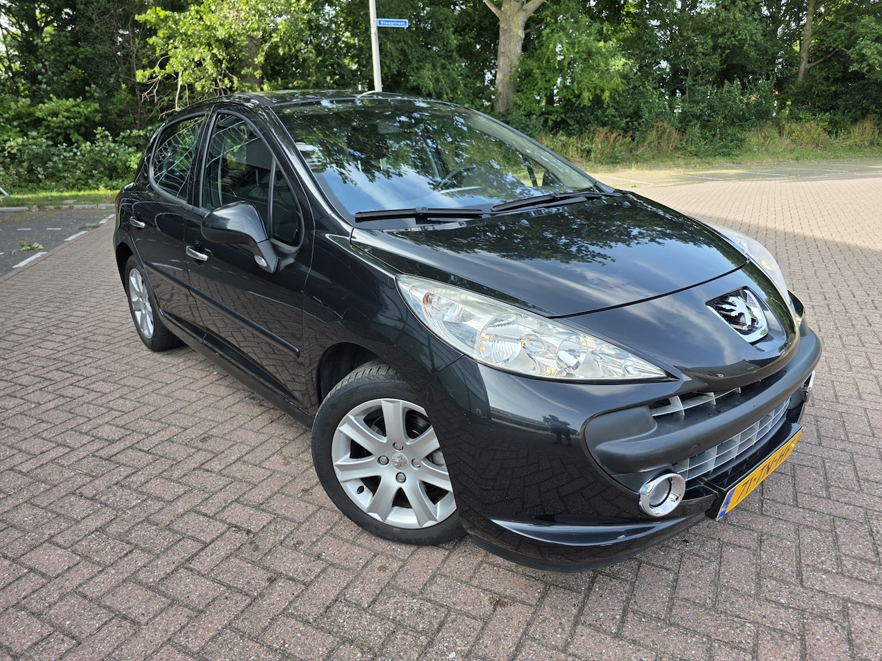 Peugeot 207 - 1.6-16V XS Pack 69000 NAP 5 DR APK Clima - AutoWereld.nl