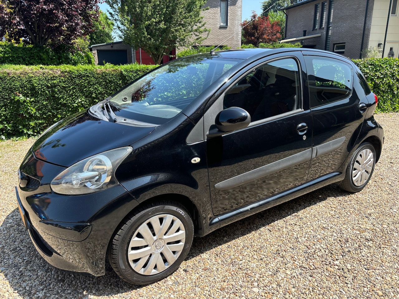 Toyota Aygo - 1.0-12V + - AutoWereld.nl