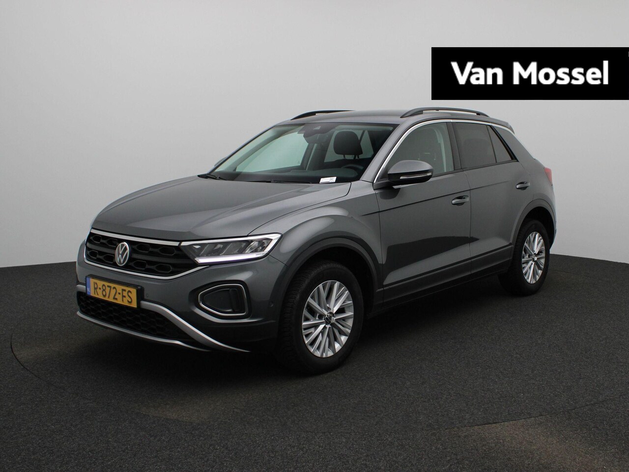 Volkswagen T-Roc - 1.0 TSI Life | Apple carplay | Parkeersensoren | Cruise control | Airco | 16 Inch Velgen | - AutoWereld.nl