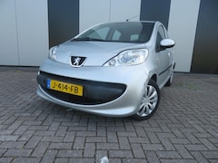 Peugeot 107 - 1.0-12V XR