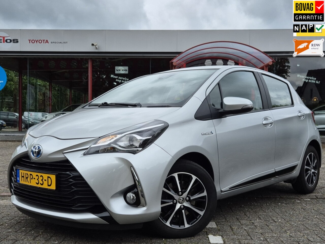 Toyota Yaris - 1.5 Hybrid Automaat Design Sport | Stoelverwarming - AutoWereld.nl