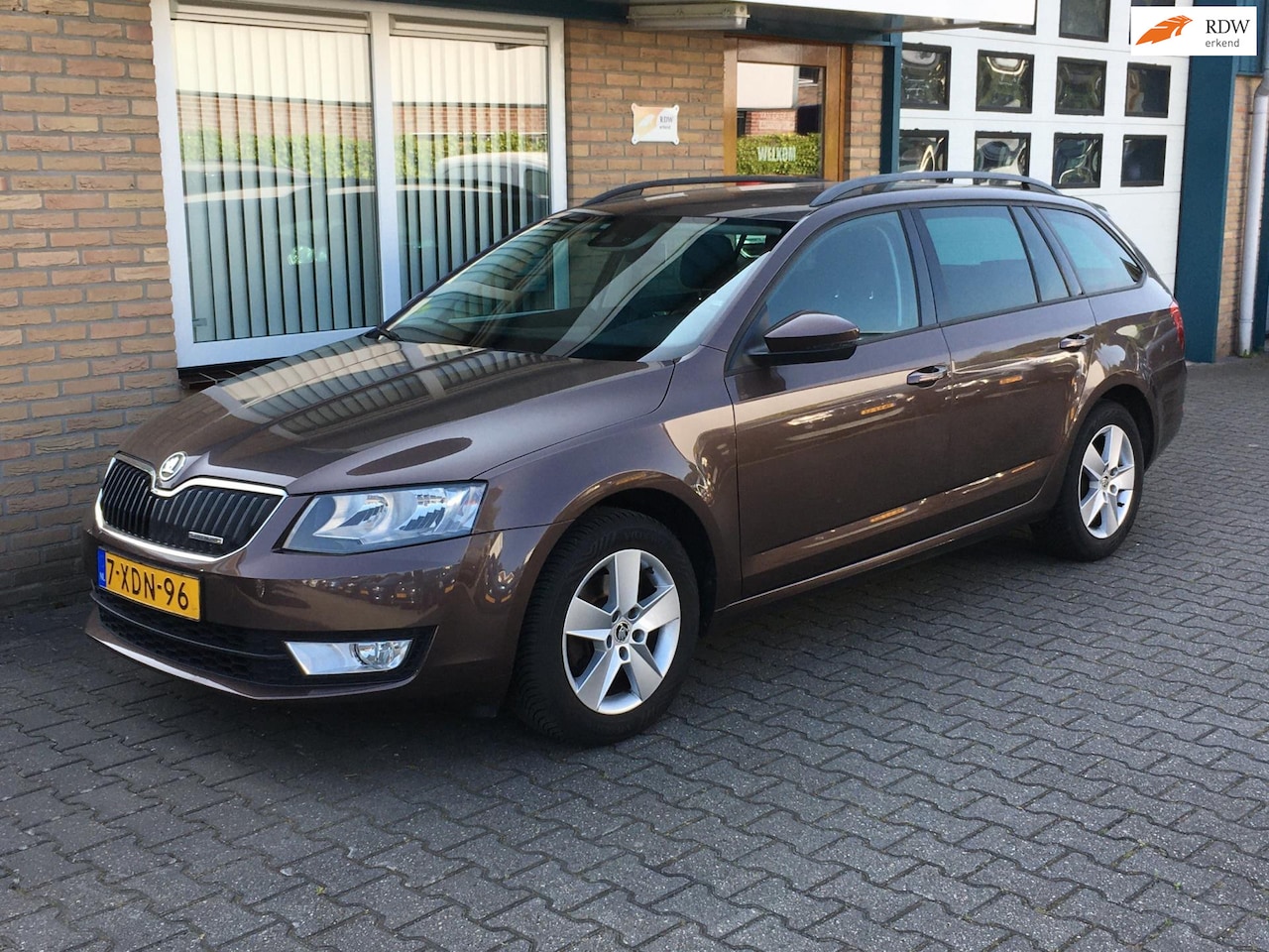 Skoda Octavia Combi - 1.6 TDI Greenline Businessline 1.6 TDI Greenline Businessline - AutoWereld.nl