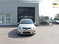 Toyota Auris - 1.6-16V Sol