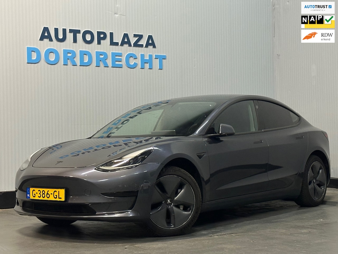 Tesla Model 3 - Standard RWD Plus 60 kWh - AutoWereld.nl