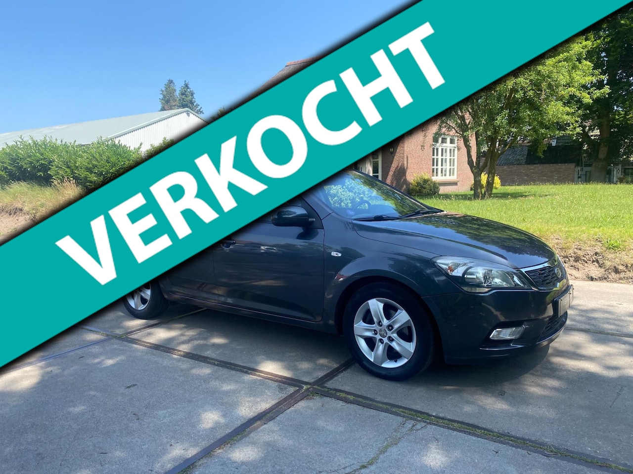 Kia Cee'd Sporty Wagon - 1.4 CVVT Navigator Plus Pack|TREKHAAK|BOEKJES|DEALER ONDERHOUDEN|CRUISE CONTROL|2 KEYS - AutoWereld.nl