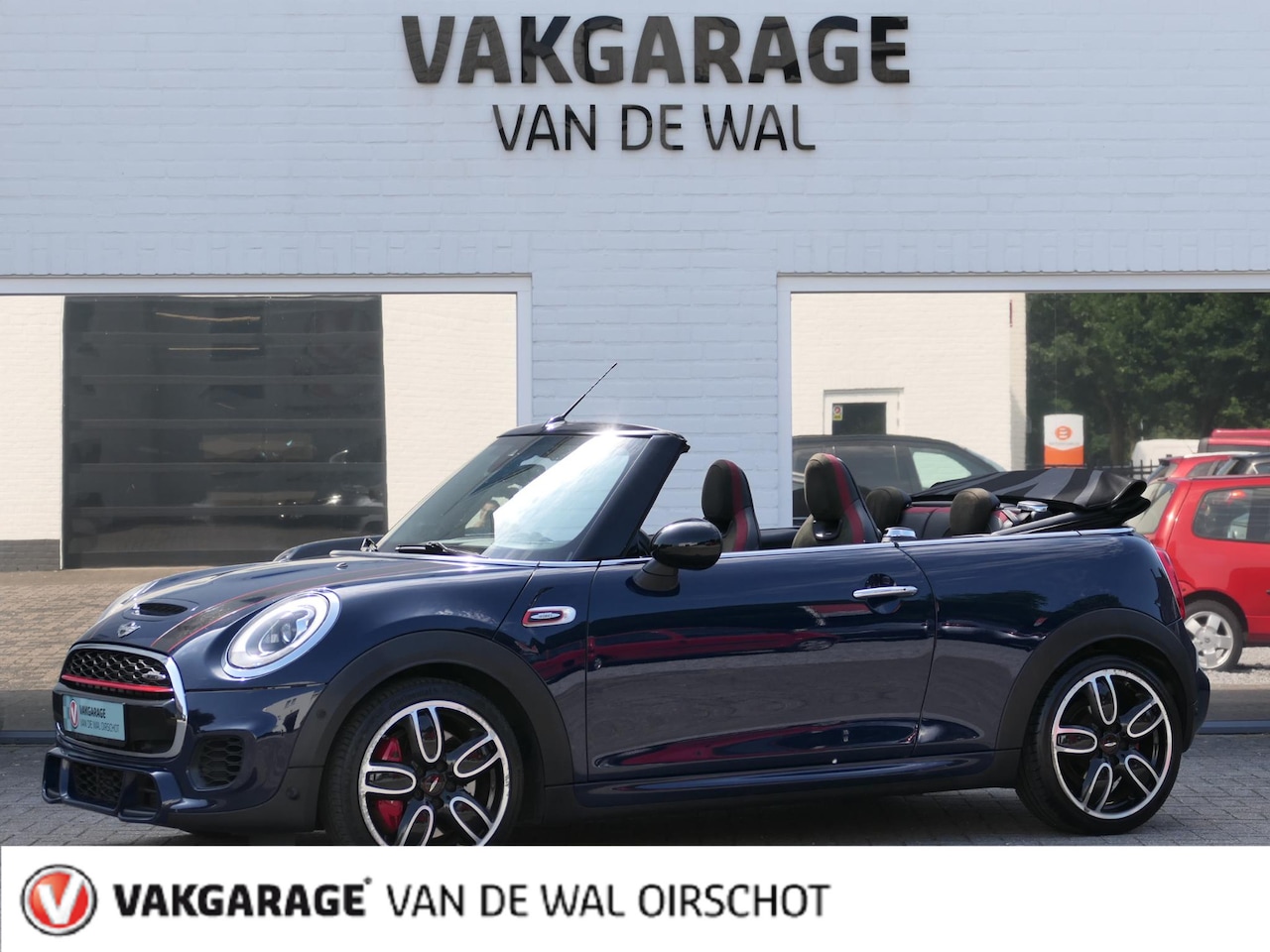 MINI Cabrio - Mini 2.0 John Cooper Works | Lapisluxury Blue | Harman/Kardon | ACC | Head-up | Stoelverwa - AutoWereld.nl