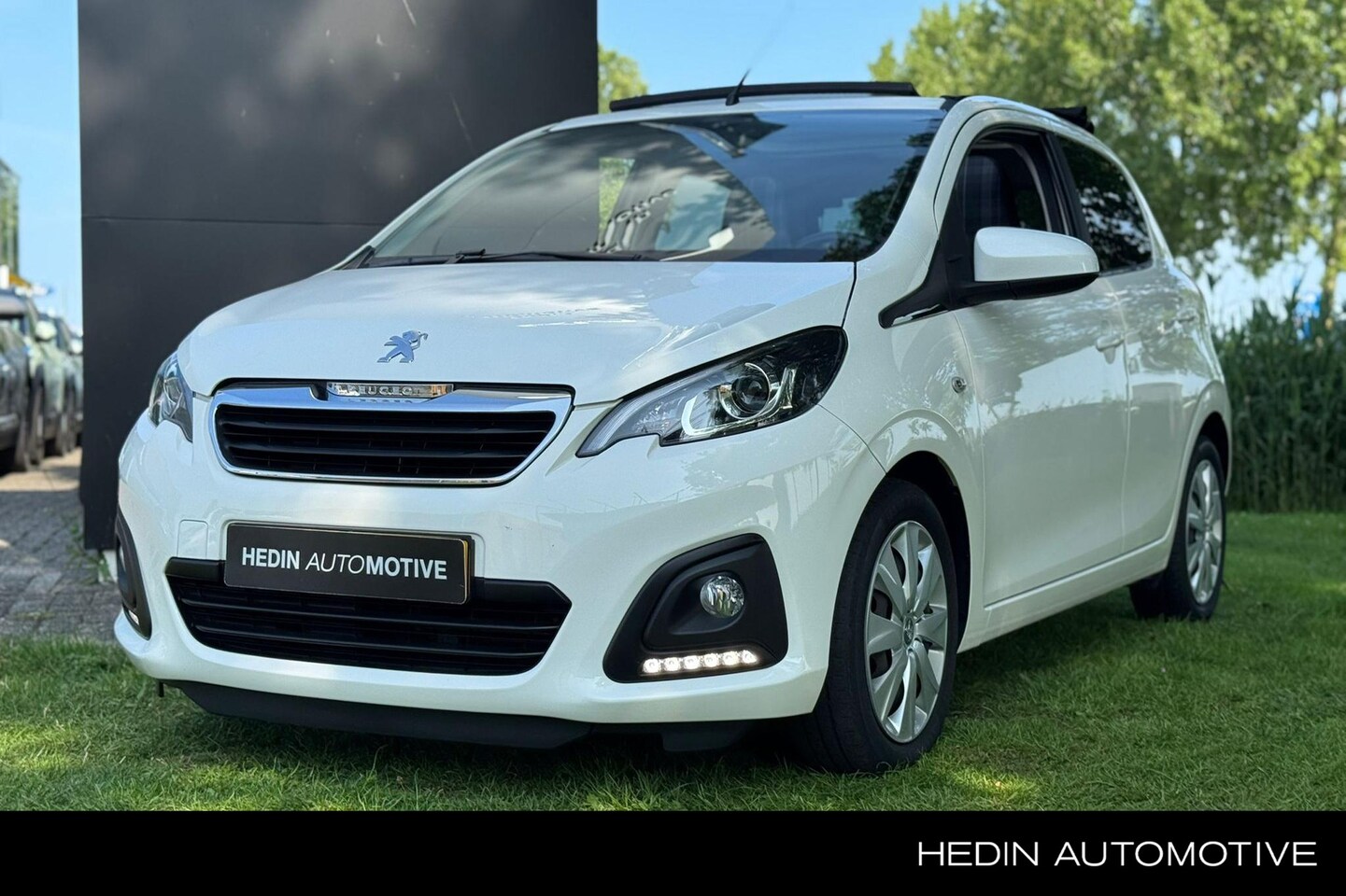 Peugeot 108 - 1.0 e-VTi Active TOP! | CABRIO | SCHUIF/OPEN DAK | CAMERA | AIRCO | APPLE CARPLAY/ANDROID - AutoWereld.nl
