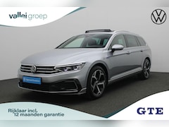 Volkswagen Passat Variant - 1.4 TSI 218 pk DSG PHEV GTE Business | Panoramadak | Trekhaak | Navigatie Discover Pro | R