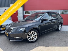 Skoda Octavia Combi - 1.6 TDI Greentech Ambition Business 1500KG TREK / TREKHAAK / NAVI / CLIMA / PDC / BLUETOOT
