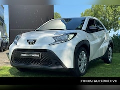 Toyota Aygo X - 1.0 VVT-i MT Play | Navigatie via App | Camera | Airco | Carplay | Ad. Cruise control | St