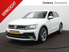 Volkswagen Tiguan - 1.5 TSI ACT R-line / Elek. Trekhaak / Camera / Virtual