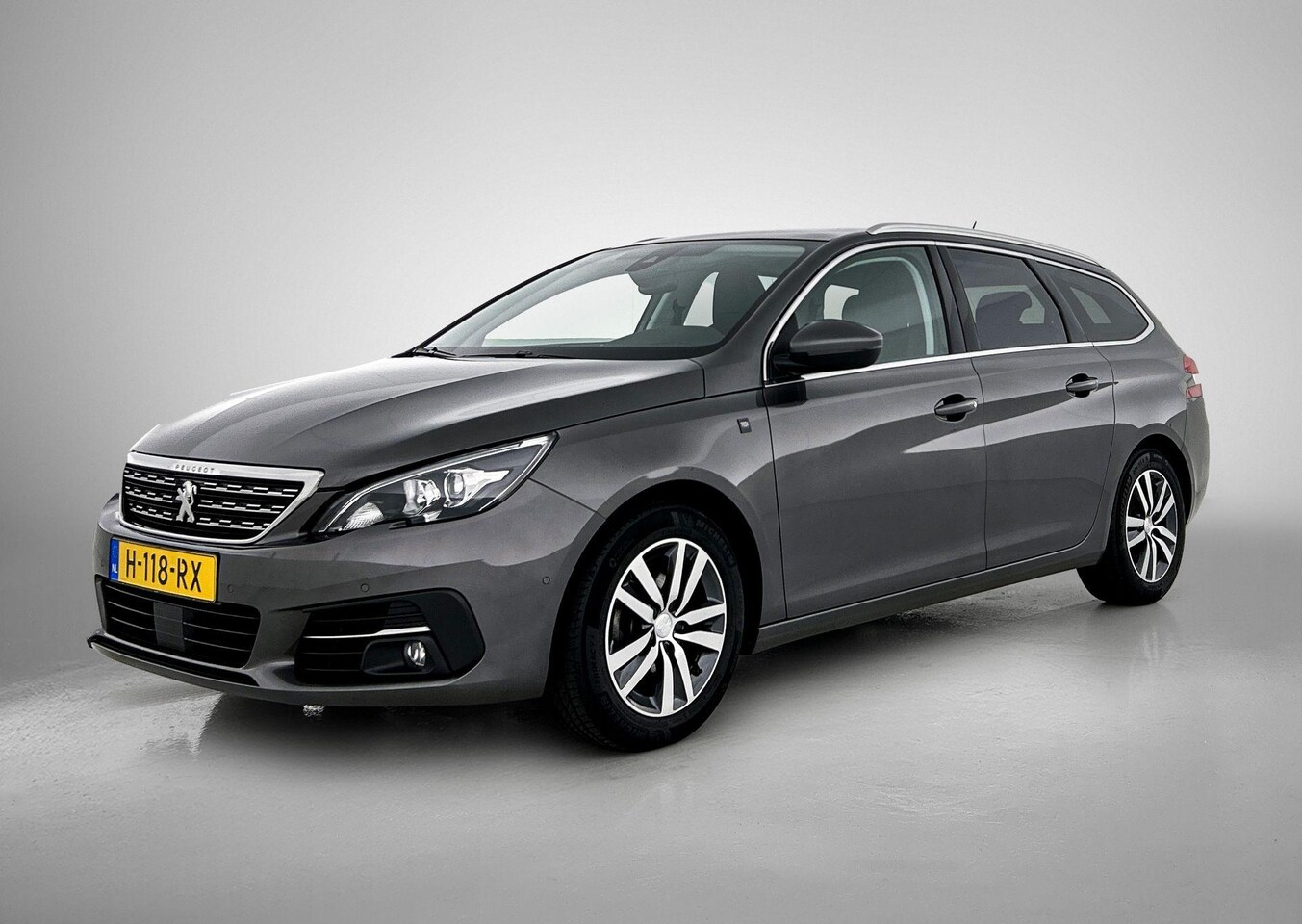 Peugeot 308 SW - 1.2 PureTech Tech Edition 1.2 PureTech Tech Edition - AutoWereld.nl