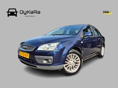 Ford Focus - 1.6-16V Ghia Automaat, Clima, PDC, Cruise, NAP