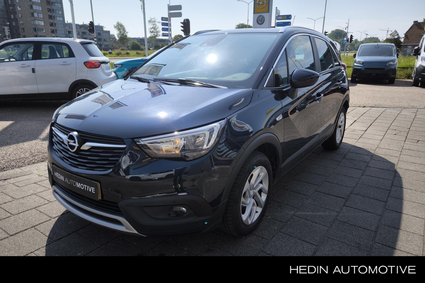 Opel Crossland X - 1.2 Turbo Innovation | Climate control | Full map navigatie | Achteruitrij camera | PDC vo - AutoWereld.nl
