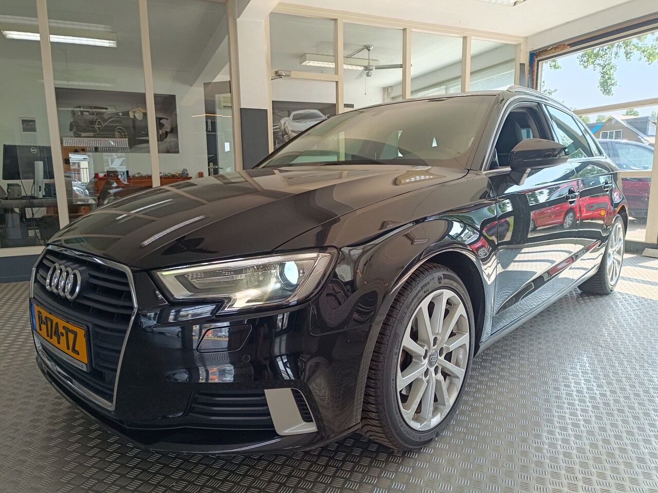 Audi A3 Sportback - 30 TDI Design Pro Line Plus 30 TDI Design Pro Line Plus - AutoWereld.nl
