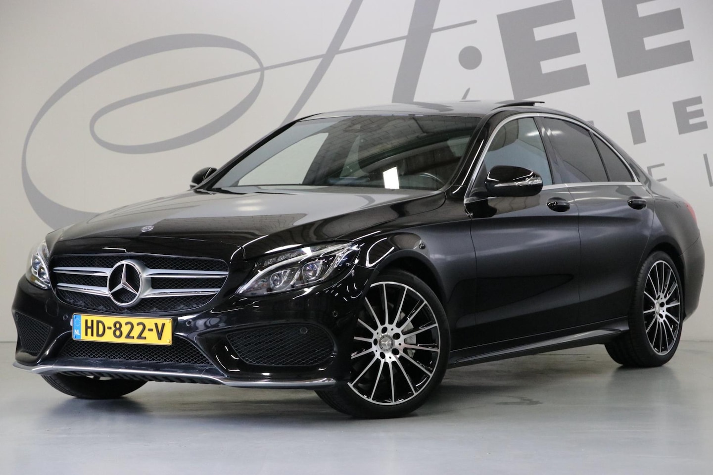 Mercedes-Benz C-klasse - 200 Burmester/AMG-styling/Panoramaschuifdak - AutoWereld.nl