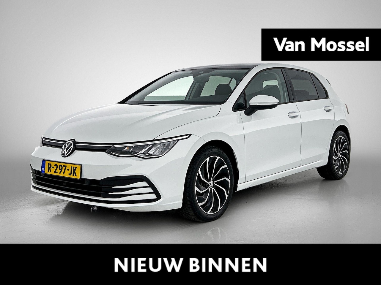 Volkswagen Golf - 1.5 eTSI Style | Panoramadak | Navigatie | Stoelverwarming + Stuurverwarming | - AutoWereld.nl