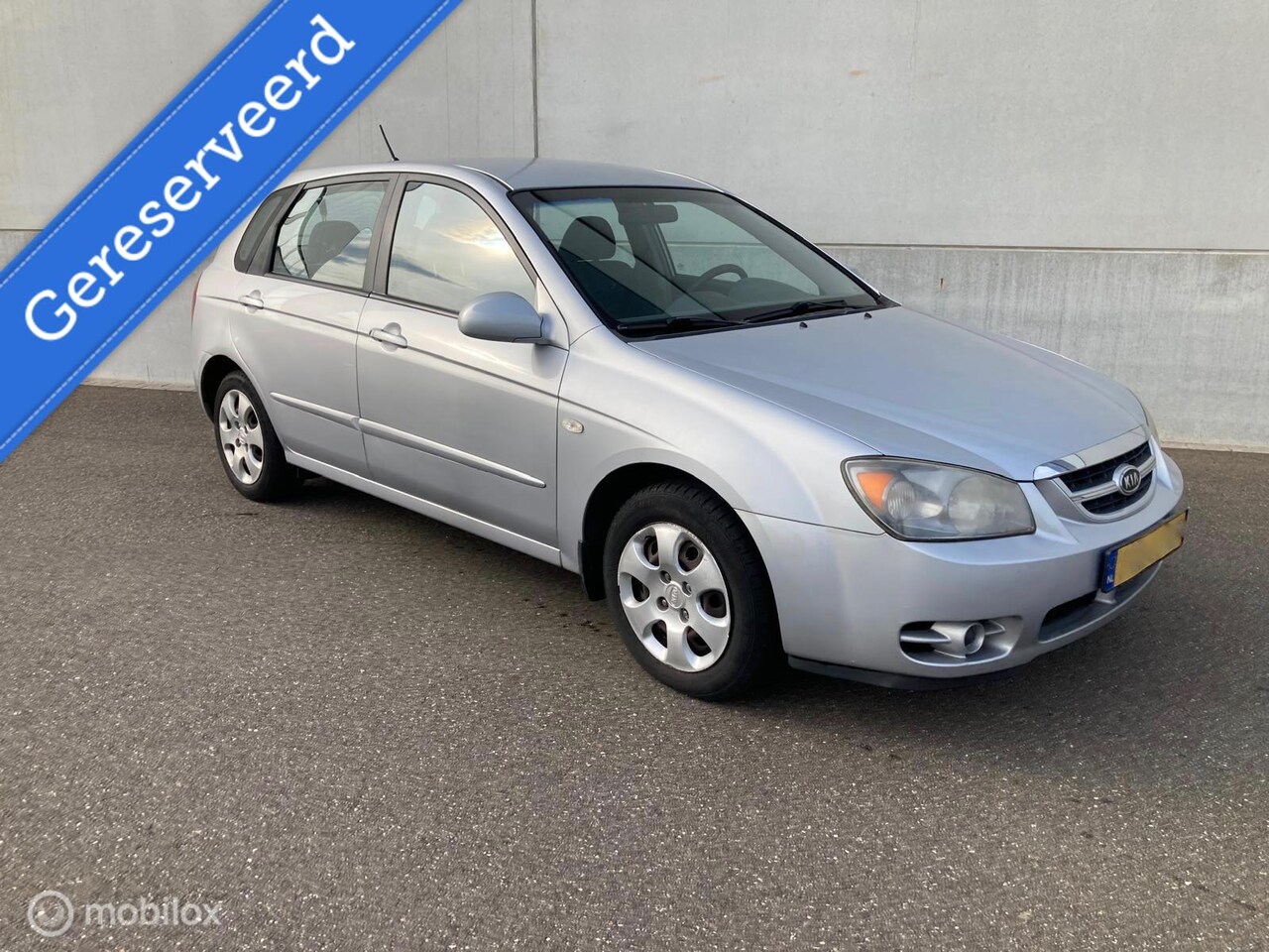 Kia Cerato - 1.6-16V LX AIRCO - AutoWereld.nl