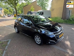 Peugeot 208 - Airco / Bouwjaar 2016 / 119.000 / Navigatie