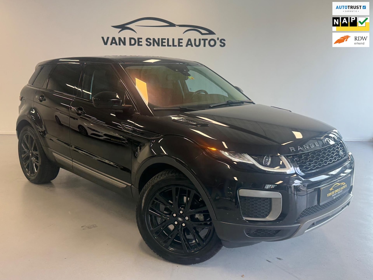 Land Rover Range Rover Evoque - 2.0 TD4 Urban Series SE Dynamic CAMERA/CARPLAY/PANO - AutoWereld.nl