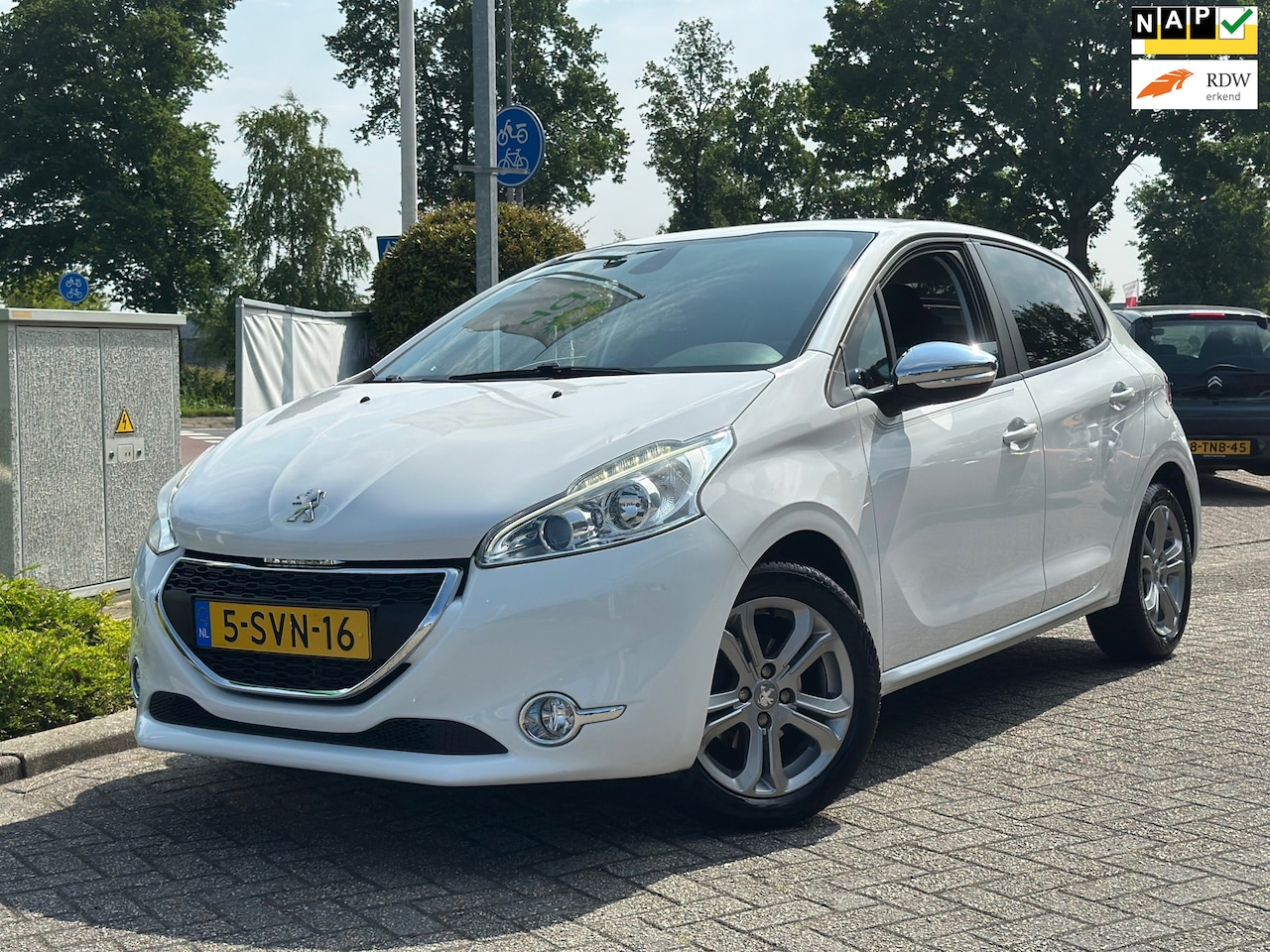 Peugeot 208 - 1.2 VTi Oxygo 1e eigenaar 29.000km nap - AutoWereld.nl