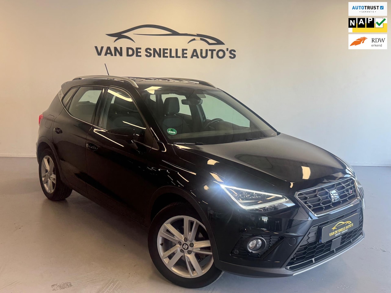 Seat Arona - 1.5 TSI EVO FR Business Intense LED/CLIMA/STOELVERWARMING - AutoWereld.nl