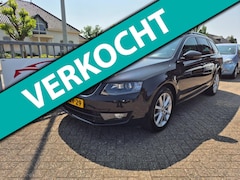 Skoda Octavia Combi - 1.4 TSI Greentech Elegance Elektr stoelen+Memory. LUXE uitvoering